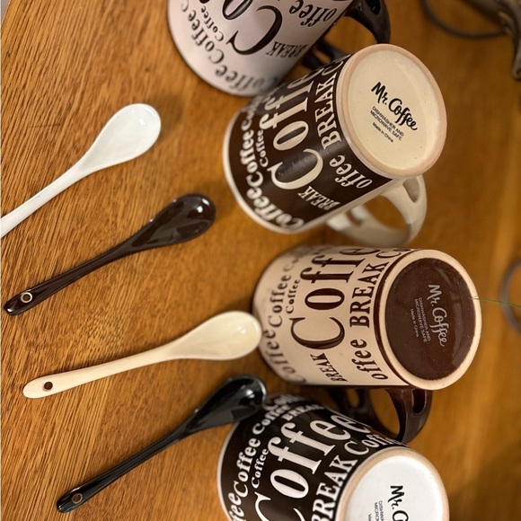 NIB coffee mugs with spoons - Picture 5 of 9